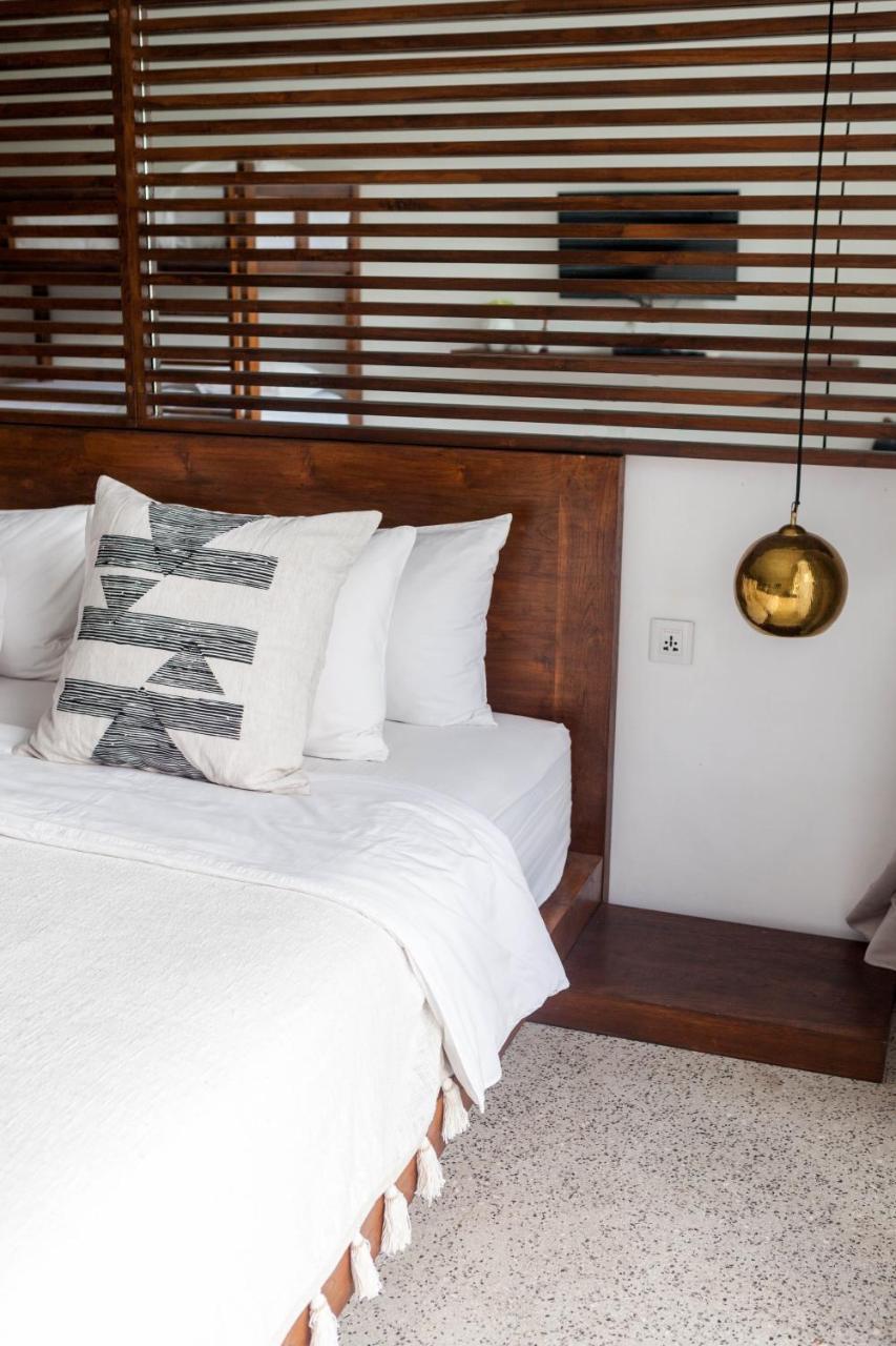 Villa The Aora - Capacious Close To Sights Seminyak (Bali)