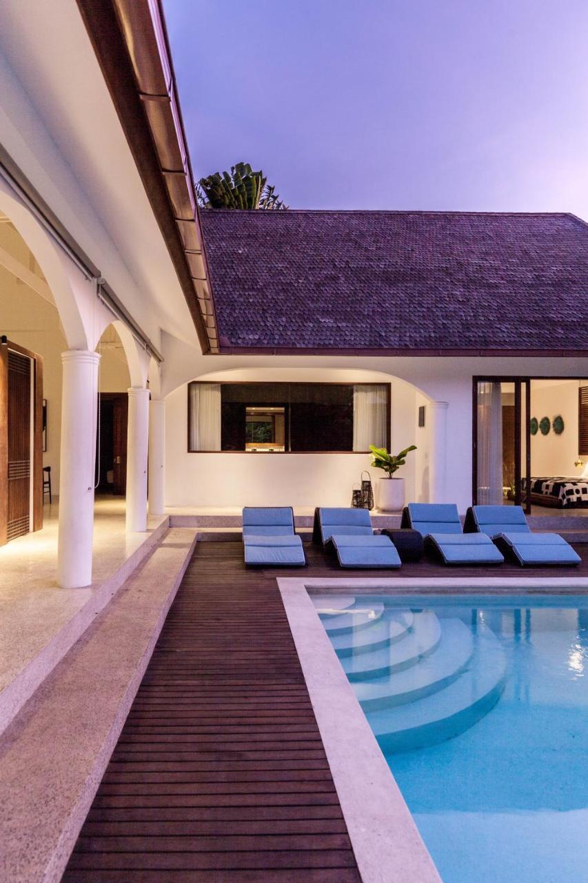 Villa The Aora - Capacious Close To Sights