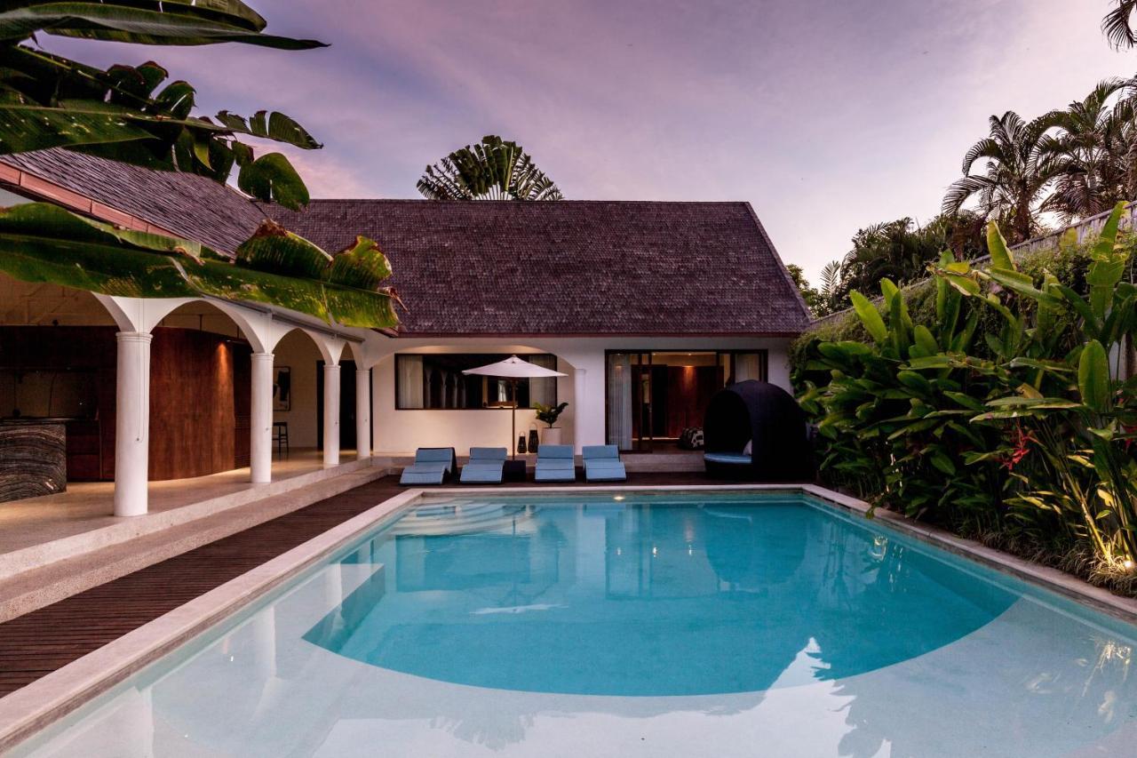 The Aora - Capacious Close To Sights Villa *